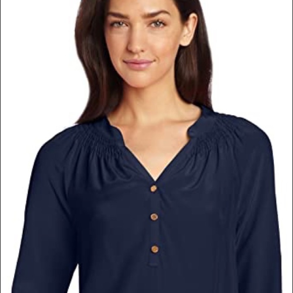 Lilly Pulitzer navy Elsa top size small